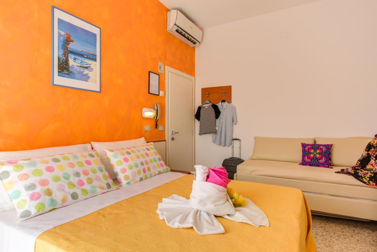 Hotel Puppi Cattolica Eksteriør bilde