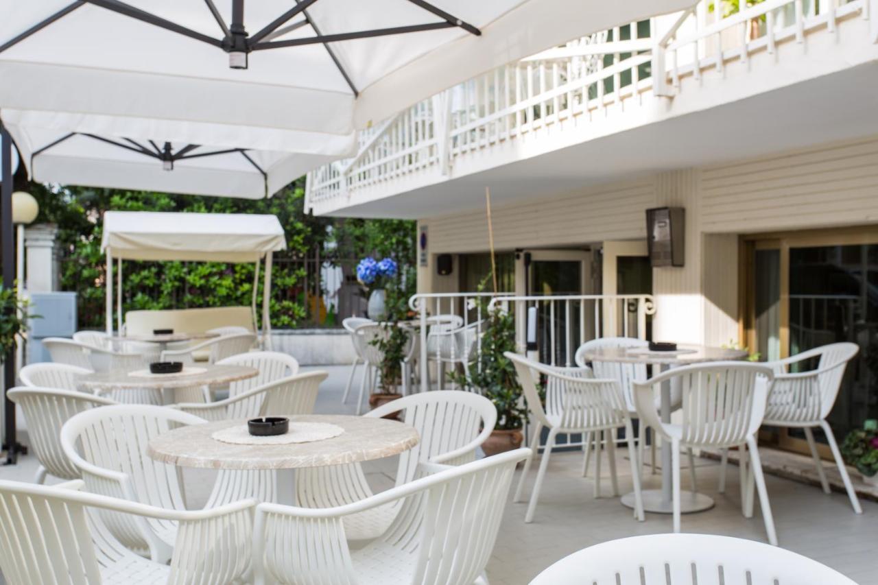 Hotel Puppi Cattolica Eksteriør bilde