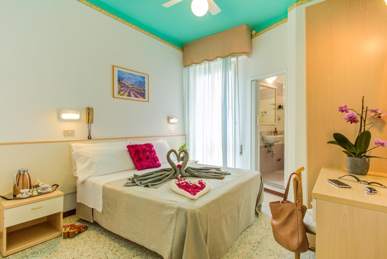 Hotel Puppi Cattolica Eksteriør bilde